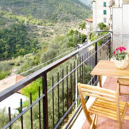 I Cognati Apartment Montalto Ligure Екстериор снимка