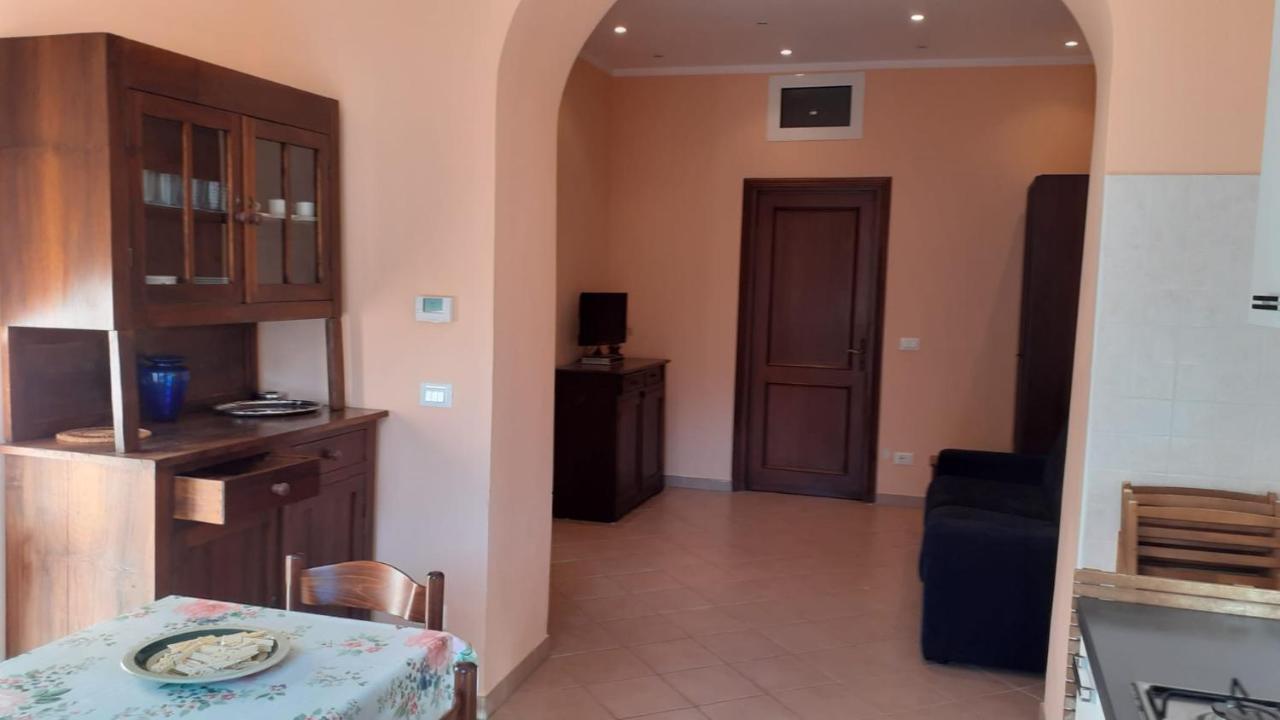 I Cognati Apartment Montalto Ligure Екстериор снимка