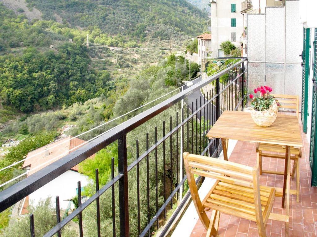 I Cognati Apartment Montalto Ligure Екстериор снимка